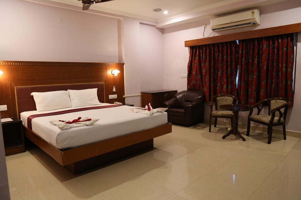 Hotel Udhayam International Tiruchchendūr Eksteriør billede